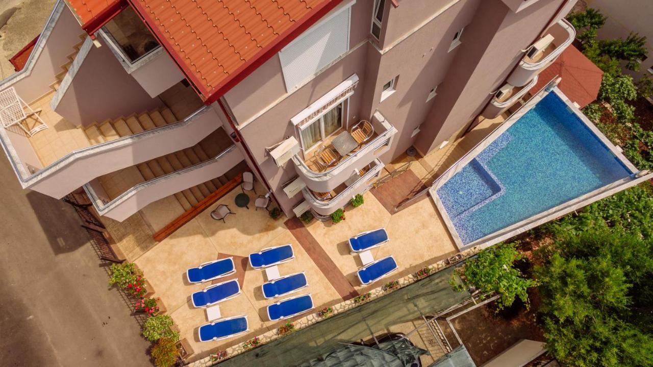 Ani Apartmani Dobra Voda Exterior photo